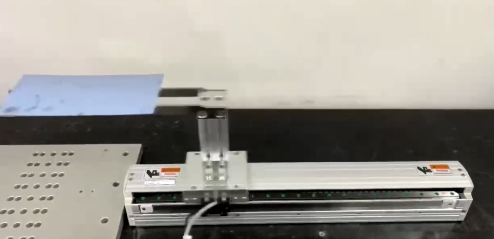 直線電機(jī)演示